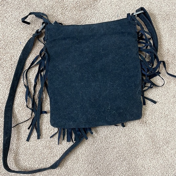 Roxy crossbody bag (black) with fringe - Picture 3 of 3